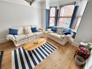 Lounge- click for photo gallery